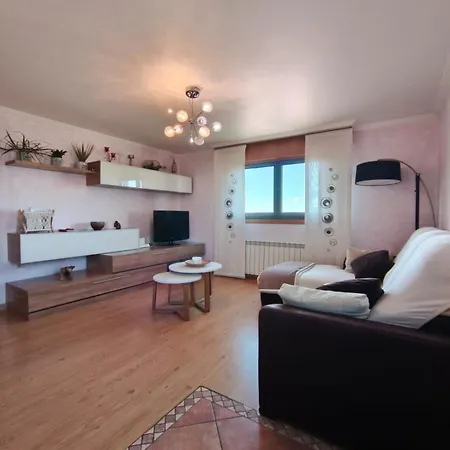 Acogedor Con Terraza Y Barbacoa 公寓