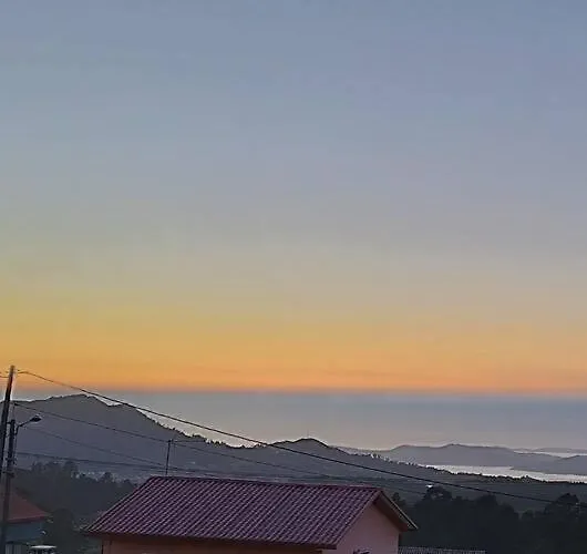 Appartement Acogedor Con Terraza Y Barbacoa Cela (Pontevedra)